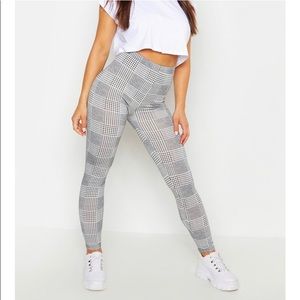 Houndstooth check trousers